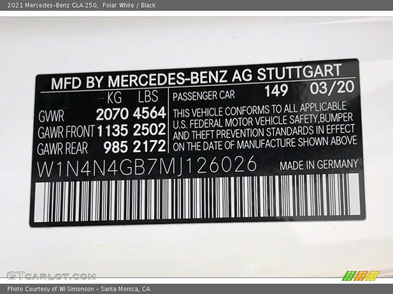 Polar White / Black 2021 Mercedes-Benz GLA 250
