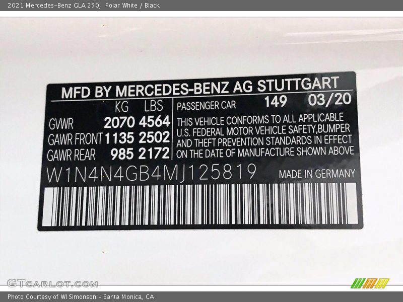 Polar White / Black 2021 Mercedes-Benz GLA 250
