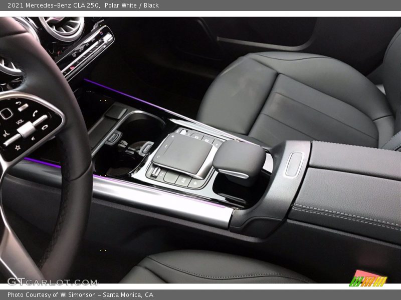 Polar White / Black 2021 Mercedes-Benz GLA 250