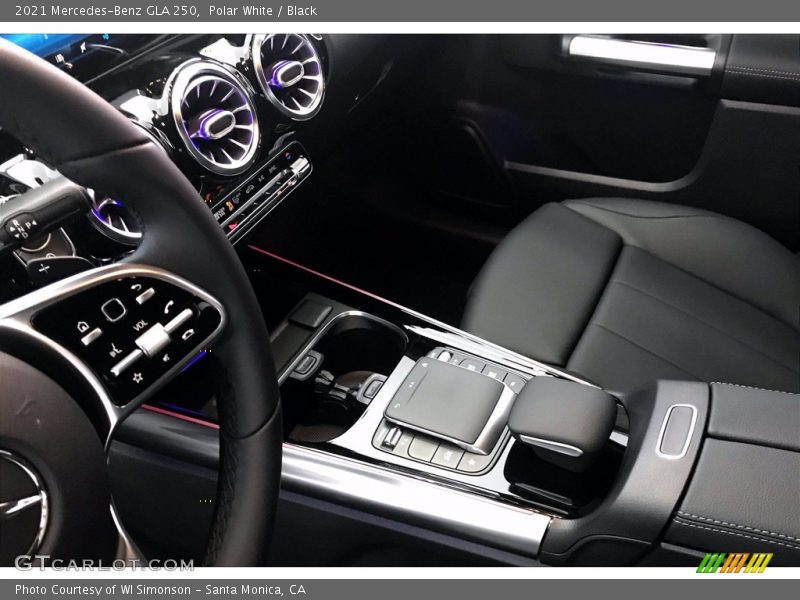 Polar White / Black 2021 Mercedes-Benz GLA 250