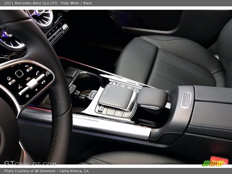 Polar White / Black 2021 Mercedes-Benz GLA 250