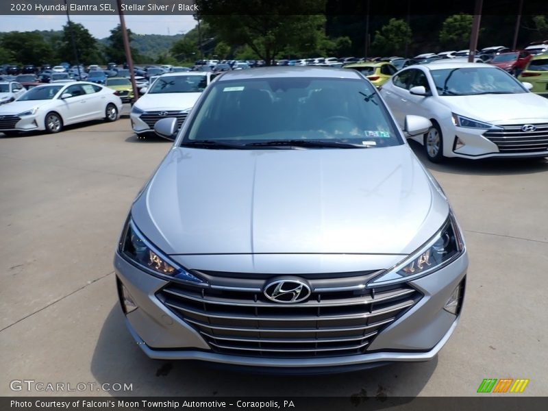 Stellar Silver / Black 2020 Hyundai Elantra SEL