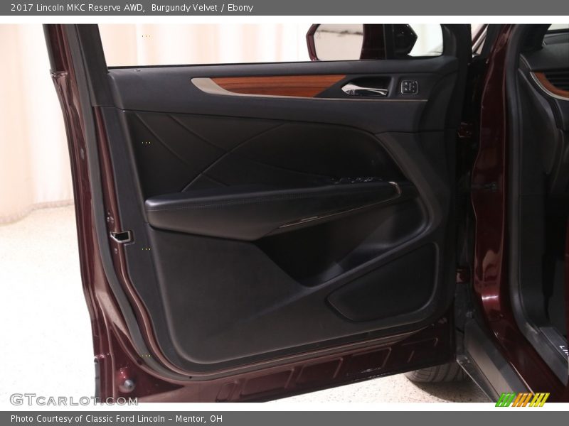 Burgundy Velvet / Ebony 2017 Lincoln MKC Reserve AWD
