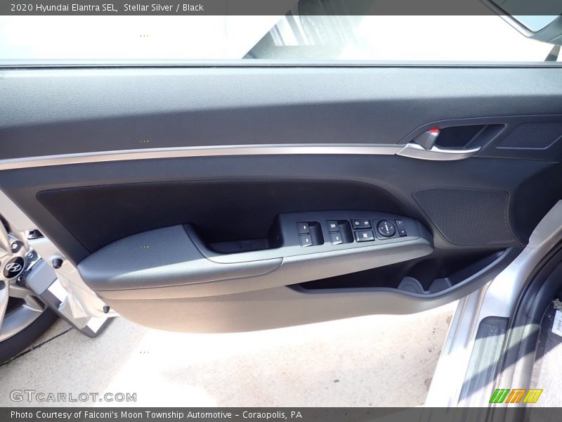 Stellar Silver / Black 2020 Hyundai Elantra SEL