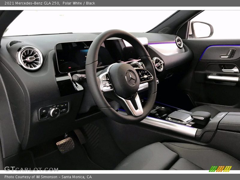 Polar White / Black 2021 Mercedes-Benz GLA 250