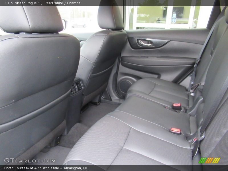 Pearl White / Charcoal 2019 Nissan Rogue SL