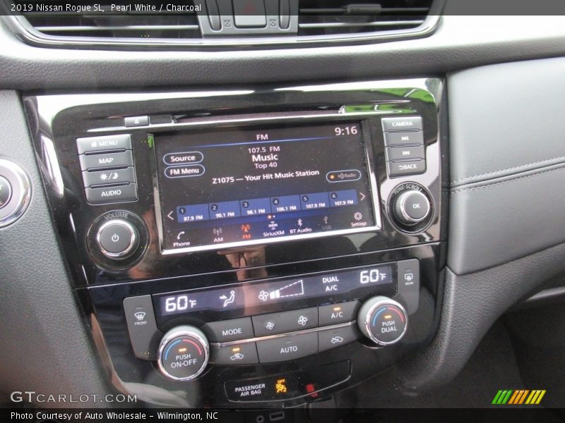 Pearl White / Charcoal 2019 Nissan Rogue SL