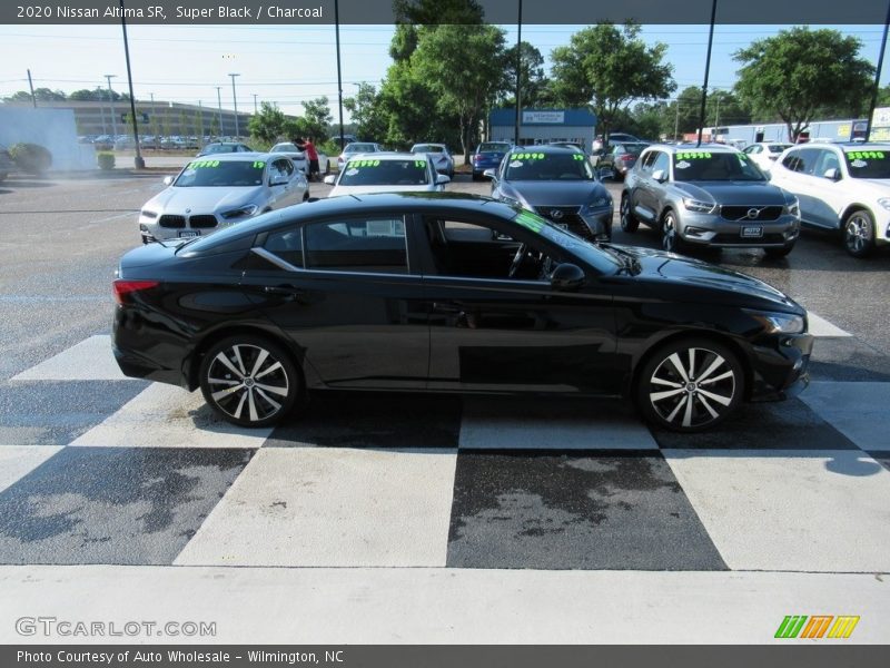 Super Black / Charcoal 2020 Nissan Altima SR