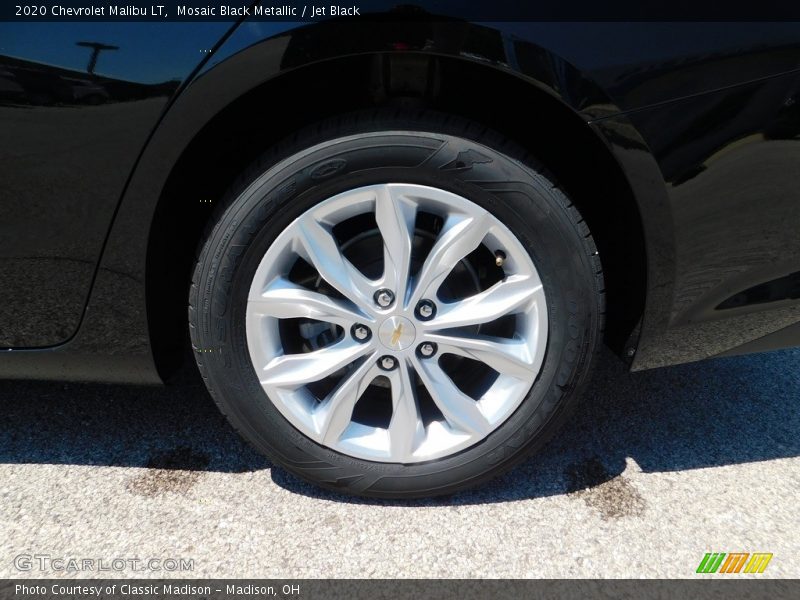 Mosaic Black Metallic / Jet Black 2020 Chevrolet Malibu LT
