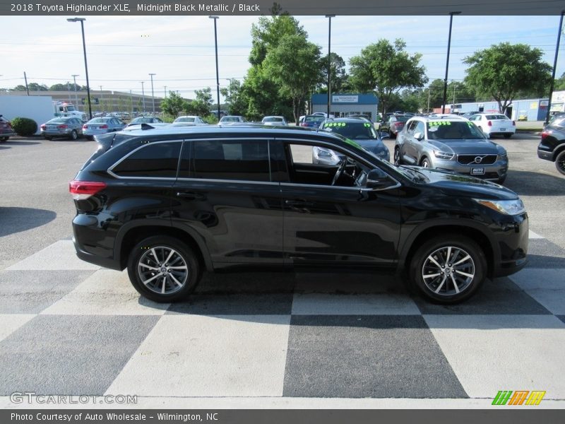Midnight Black Metallic / Black 2018 Toyota Highlander XLE
