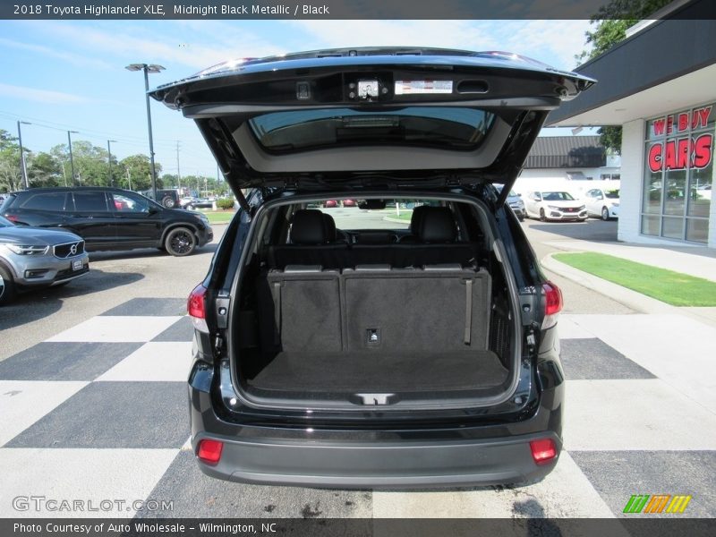 Midnight Black Metallic / Black 2018 Toyota Highlander XLE