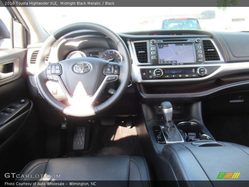 Midnight Black Metallic / Black 2018 Toyota Highlander XLE