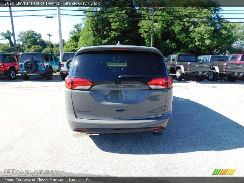 Ceramic Grey / Black 2020 Chrysler Pacifica Touring