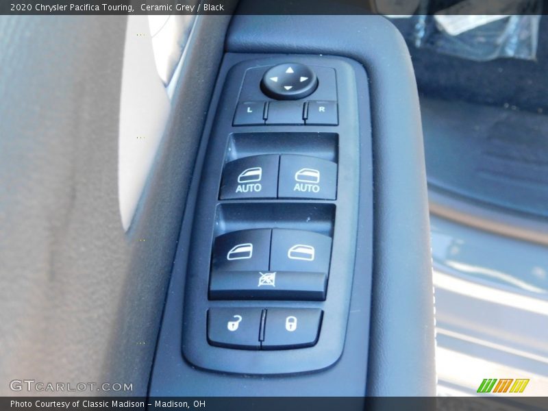 Ceramic Grey / Black 2020 Chrysler Pacifica Touring