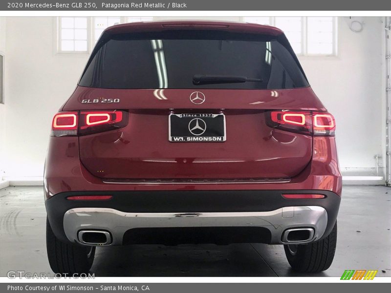 Patagonia Red Metallic / Black 2020 Mercedes-Benz GLB 250