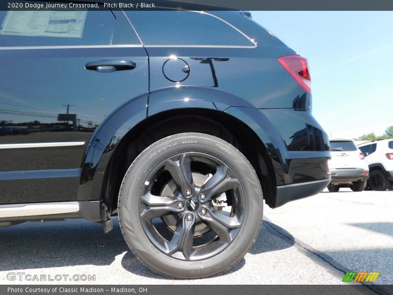 Pitch Black / Black 2020 Dodge Journey Crossroad