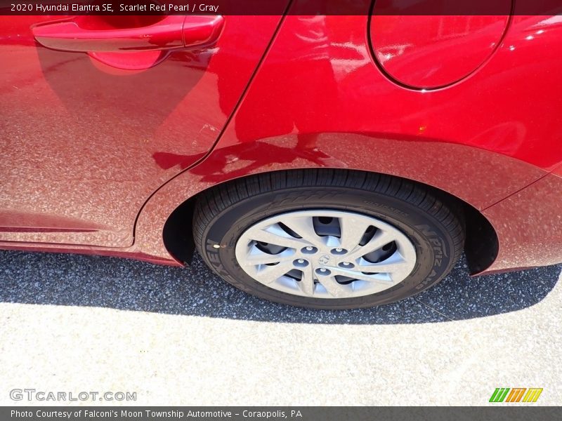 Scarlet Red Pearl / Gray 2020 Hyundai Elantra SE