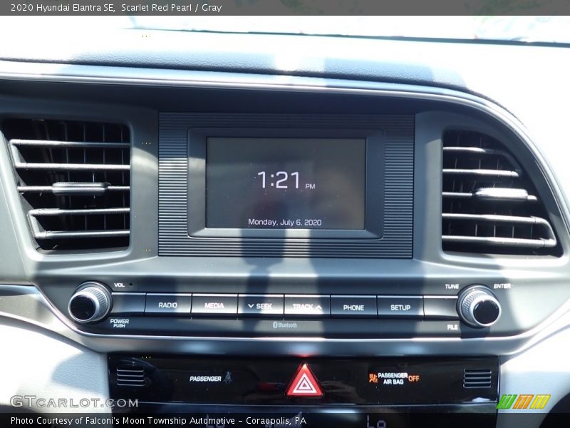 Scarlet Red Pearl / Gray 2020 Hyundai Elantra SE
