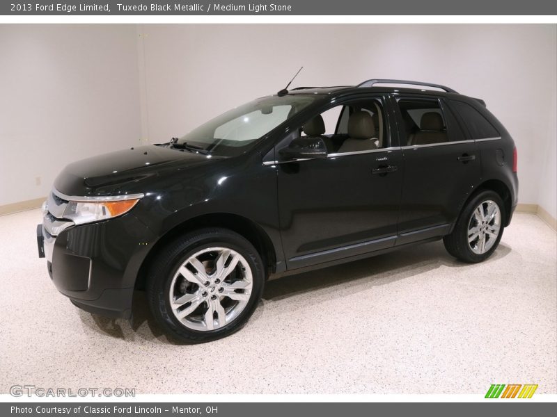 Tuxedo Black Metallic / Medium Light Stone 2013 Ford Edge Limited