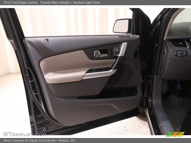 Tuxedo Black Metallic / Medium Light Stone 2013 Ford Edge Limited