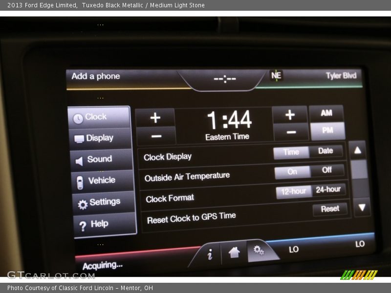 Tuxedo Black Metallic / Medium Light Stone 2013 Ford Edge Limited