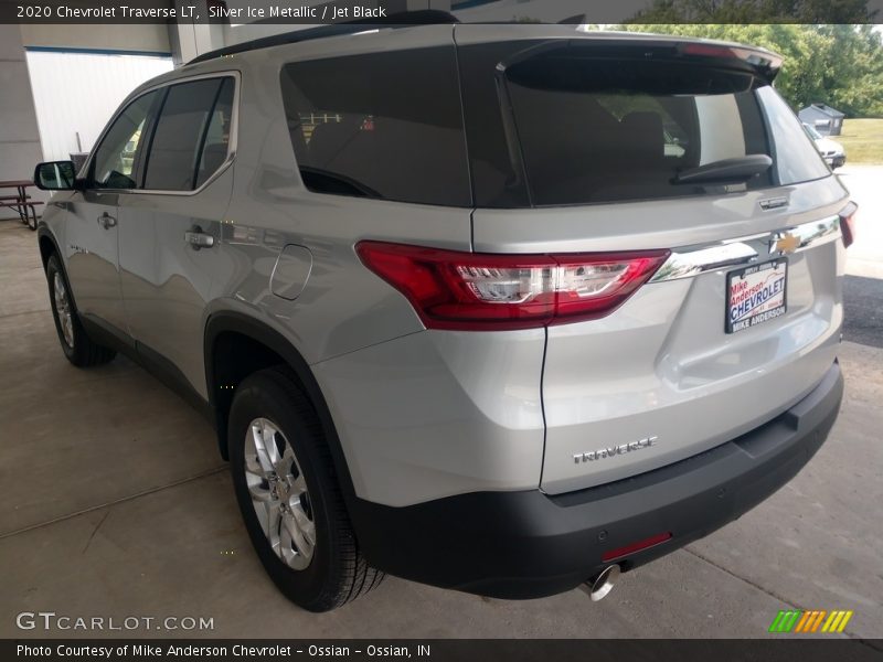 Silver Ice Metallic / Jet Black 2020 Chevrolet Traverse LT