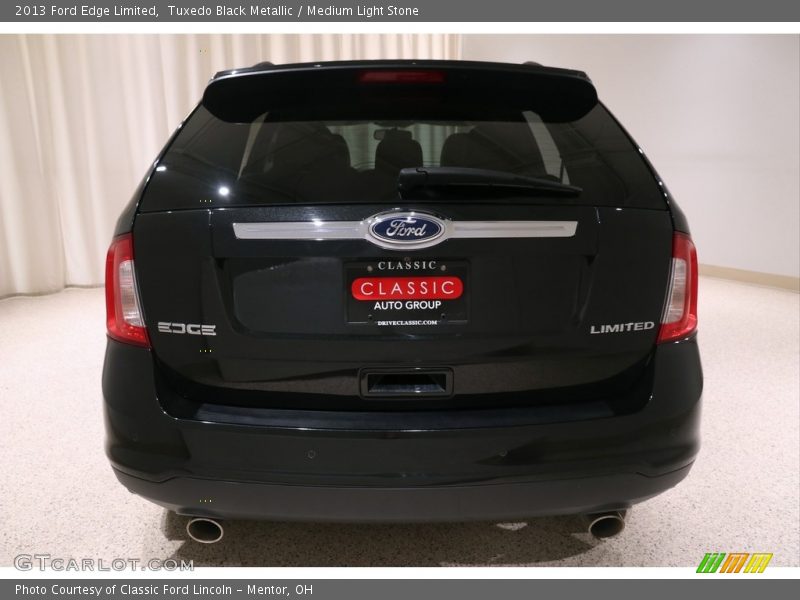 Tuxedo Black Metallic / Medium Light Stone 2013 Ford Edge Limited