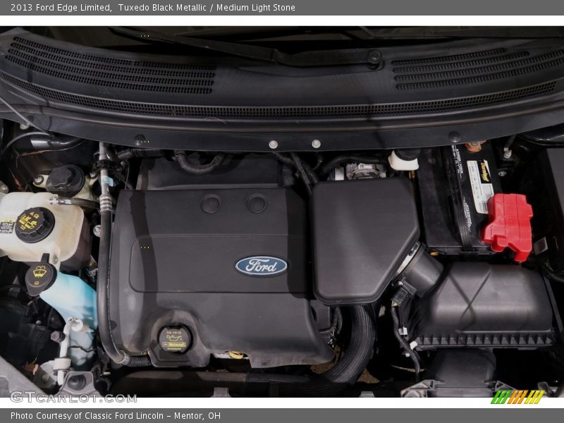 Tuxedo Black Metallic / Medium Light Stone 2013 Ford Edge Limited