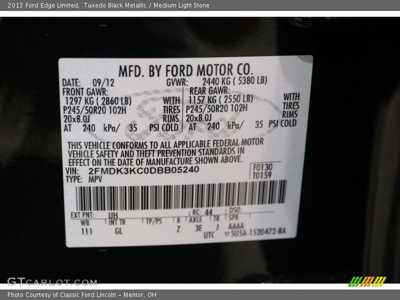 Tuxedo Black Metallic / Medium Light Stone 2013 Ford Edge Limited