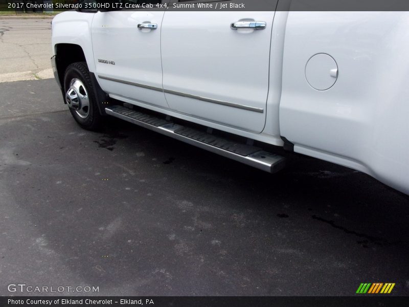 Summit White / Jet Black 2017 Chevrolet Silverado 3500HD LTZ Crew Cab 4x4