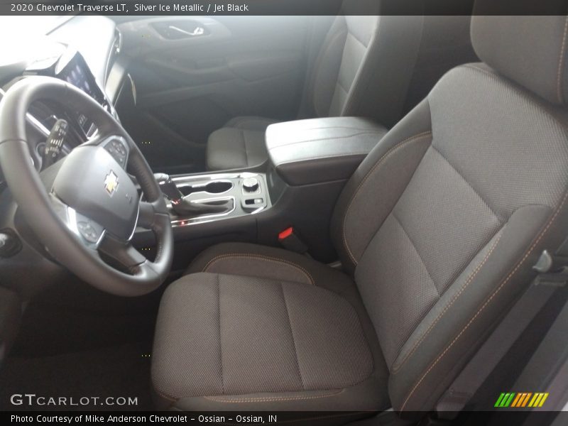 Silver Ice Metallic / Jet Black 2020 Chevrolet Traverse LT