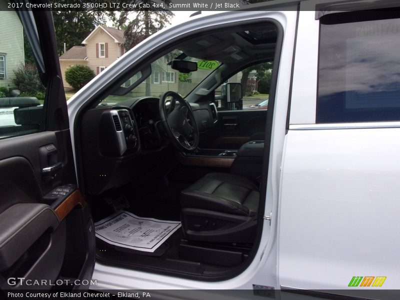 Summit White / Jet Black 2017 Chevrolet Silverado 3500HD LTZ Crew Cab 4x4