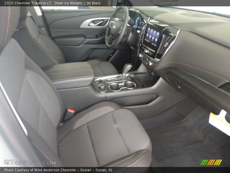 Silver Ice Metallic / Jet Black 2020 Chevrolet Traverse LT
