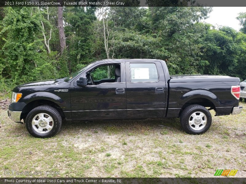 Tuxedo Black Metallic / Steel Gray 2013 Ford F150 XL SuperCrew
