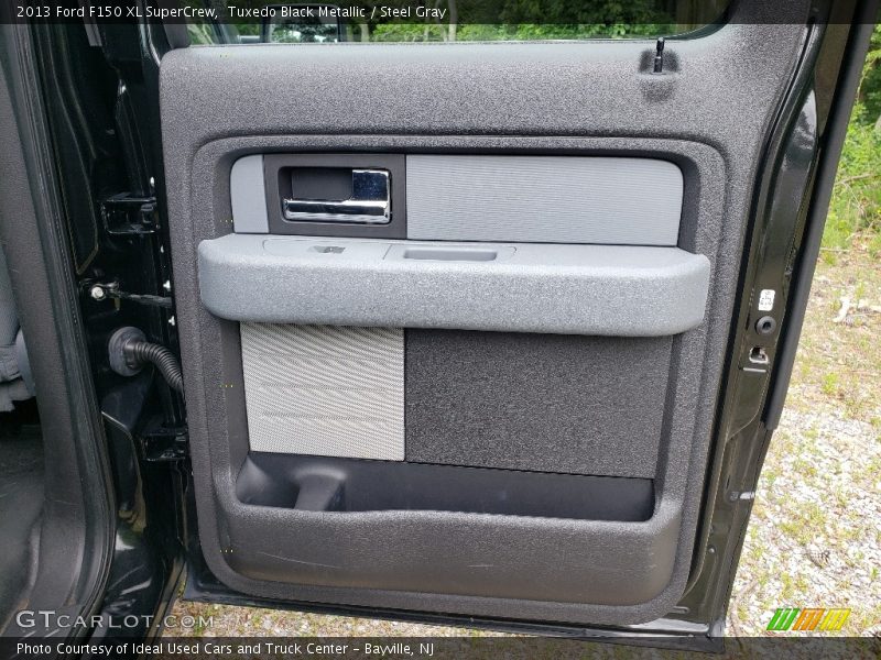 Tuxedo Black Metallic / Steel Gray 2013 Ford F150 XL SuperCrew