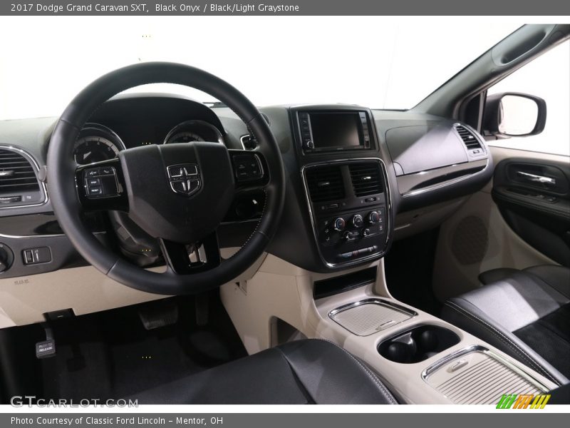 Black Onyx / Black/Light Graystone 2017 Dodge Grand Caravan SXT