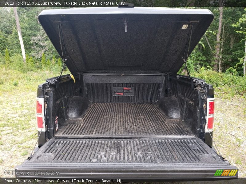Tuxedo Black Metallic / Steel Gray 2013 Ford F150 XL SuperCrew
