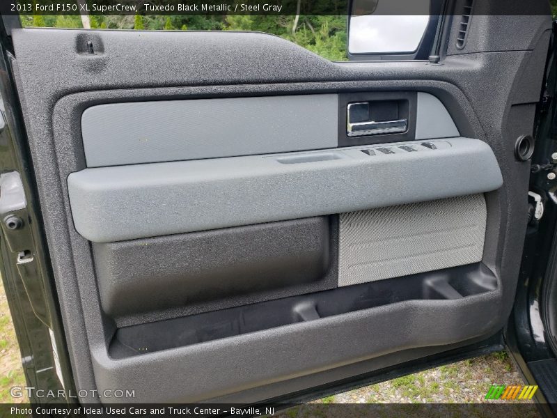 Tuxedo Black Metallic / Steel Gray 2013 Ford F150 XL SuperCrew