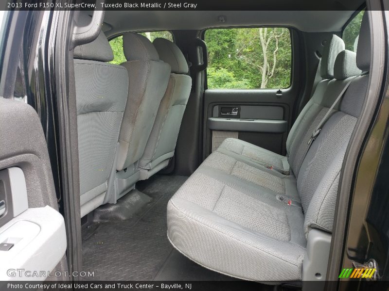 Tuxedo Black Metallic / Steel Gray 2013 Ford F150 XL SuperCrew