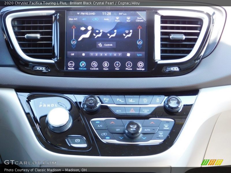 Brilliant Black Crystal Pearl / Cognac/Alloy 2020 Chrysler Pacifica Touring L Plus