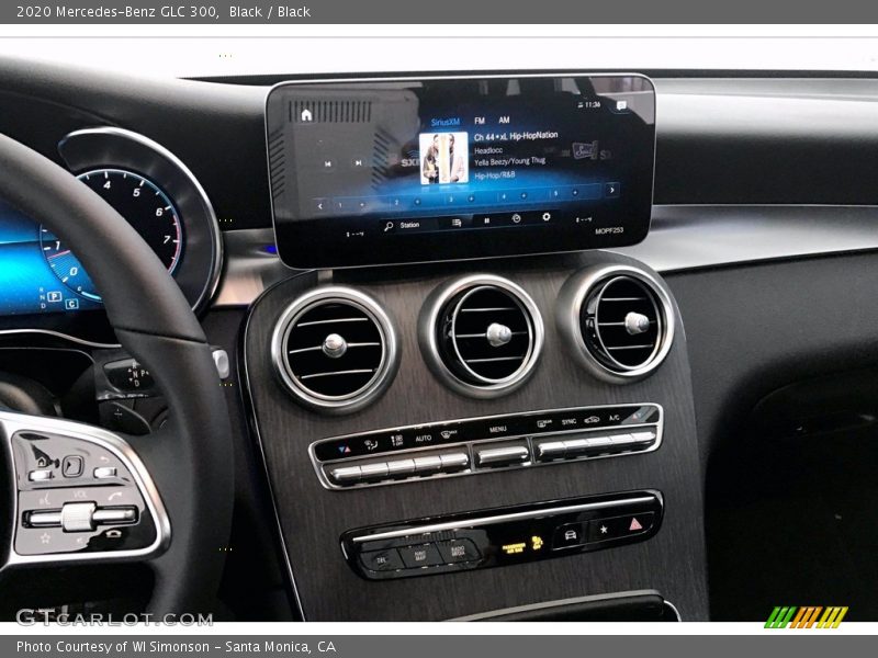 Black / Black 2020 Mercedes-Benz GLC 300