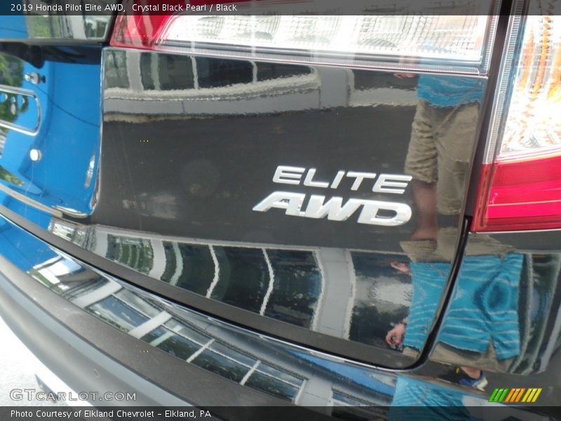 Crystal Black Pearl / Black 2019 Honda Pilot Elite AWD