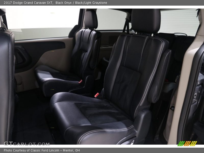 Black Onyx / Black/Light Graystone 2017 Dodge Grand Caravan SXT