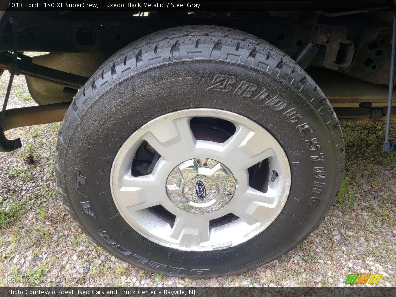 Tuxedo Black Metallic / Steel Gray 2013 Ford F150 XL SuperCrew