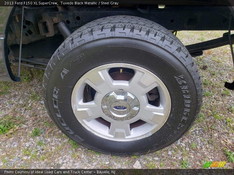 Tuxedo Black Metallic / Steel Gray 2013 Ford F150 XL SuperCrew