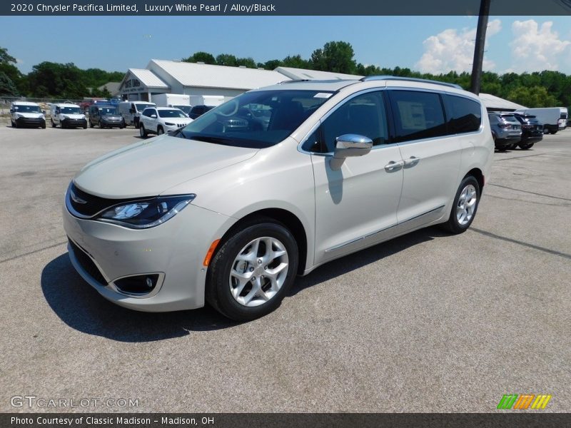 Luxury White Pearl / Alloy/Black 2020 Chrysler Pacifica Limited