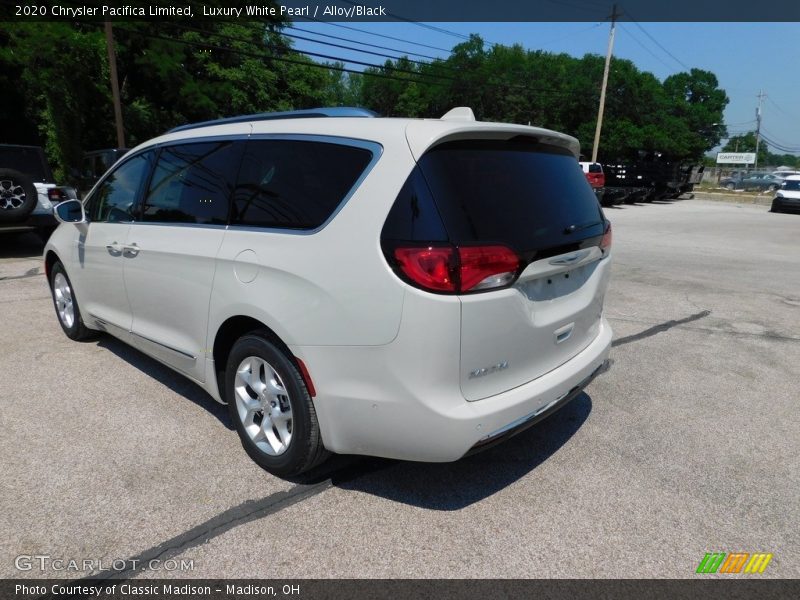 Luxury White Pearl / Alloy/Black 2020 Chrysler Pacifica Limited