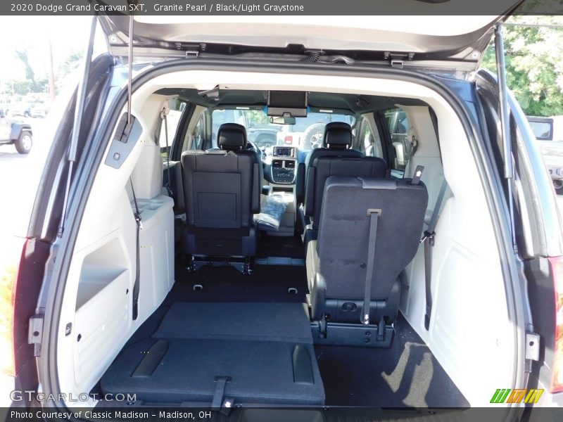 Granite Pearl / Black/Light Graystone 2020 Dodge Grand Caravan SXT
