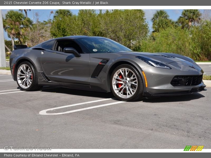 Front 3/4 View of 2015 Corvette Z06 Coupe