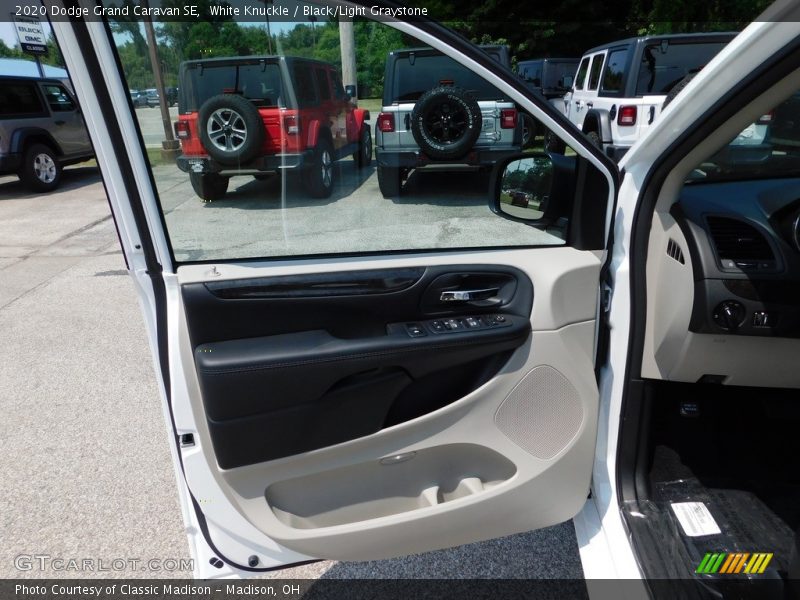 White Knuckle / Black/Light Graystone 2020 Dodge Grand Caravan SE